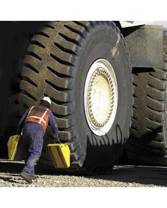 MC Series Wheel Chocks MC3000 Checkers heavy vehicle