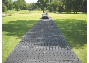 Checkers AM AlturnaMATS® ground protection mats For use as temporary roadways, pedestrian pathways, work areas plant and machinery, drilling rigs, depot or storage areas. Situational