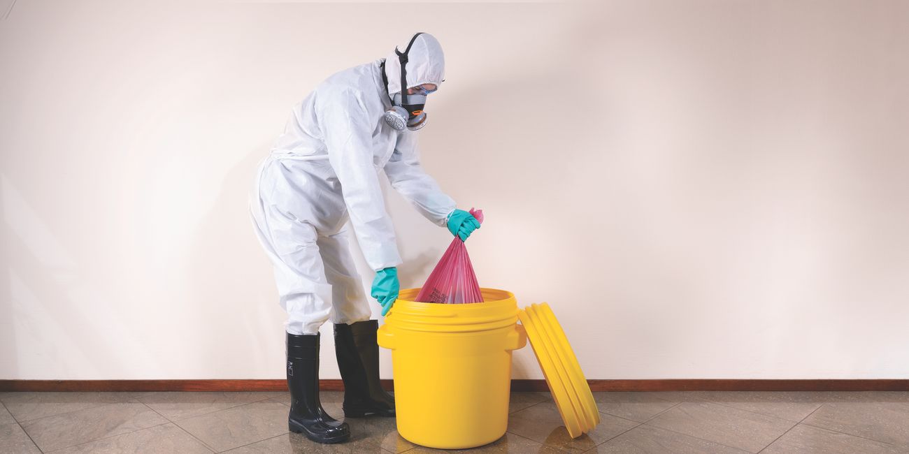 Eagle 165LP Lab Packs with Screw-On Lids For the safe and temporary collection of biological, medical, contaminated or hazardous waste laundry in industries like laboratory pharma. Banner